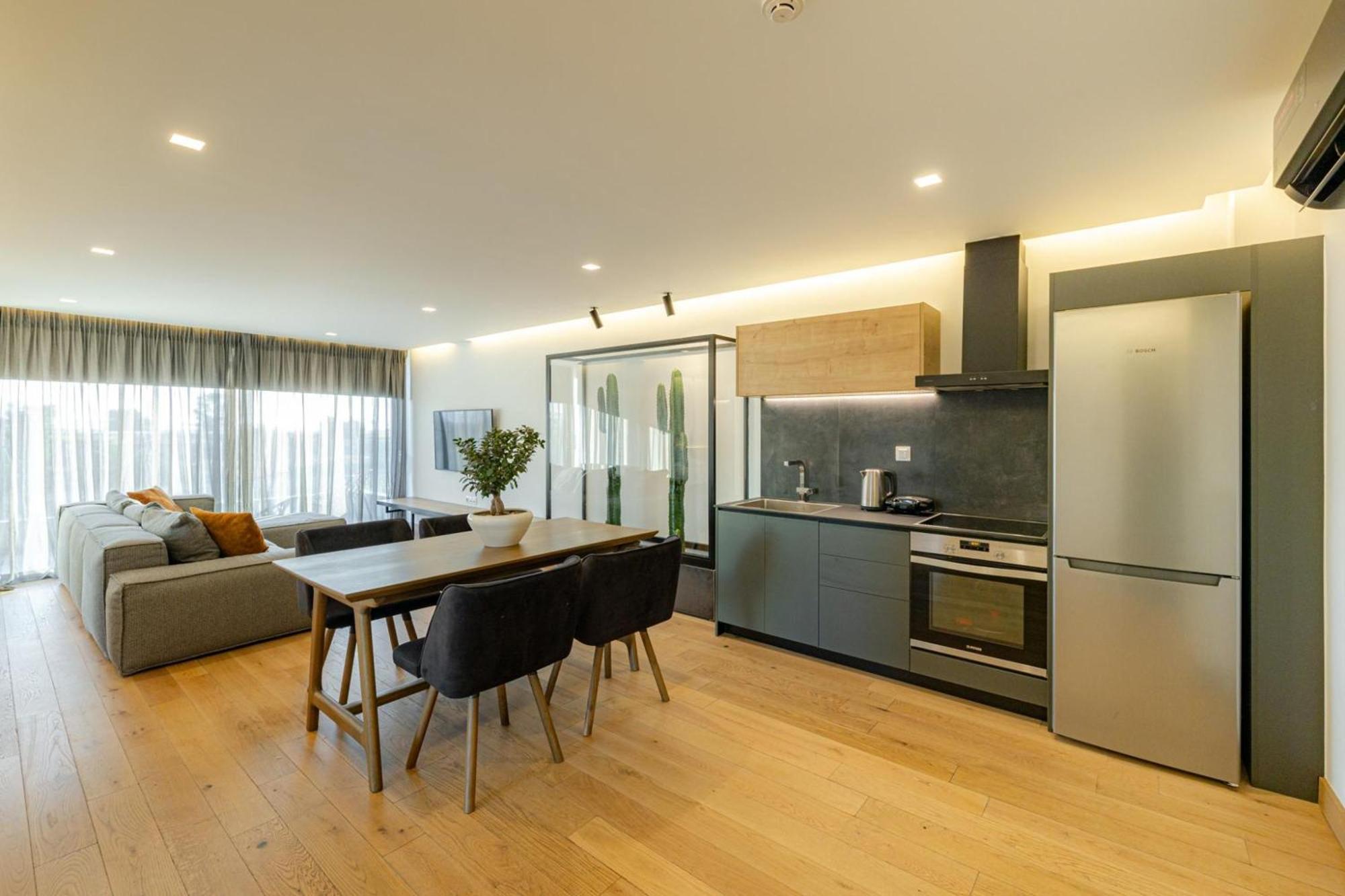 Earth Boutique Apartments Next To Stavros Niarchos Atene Esterno foto
