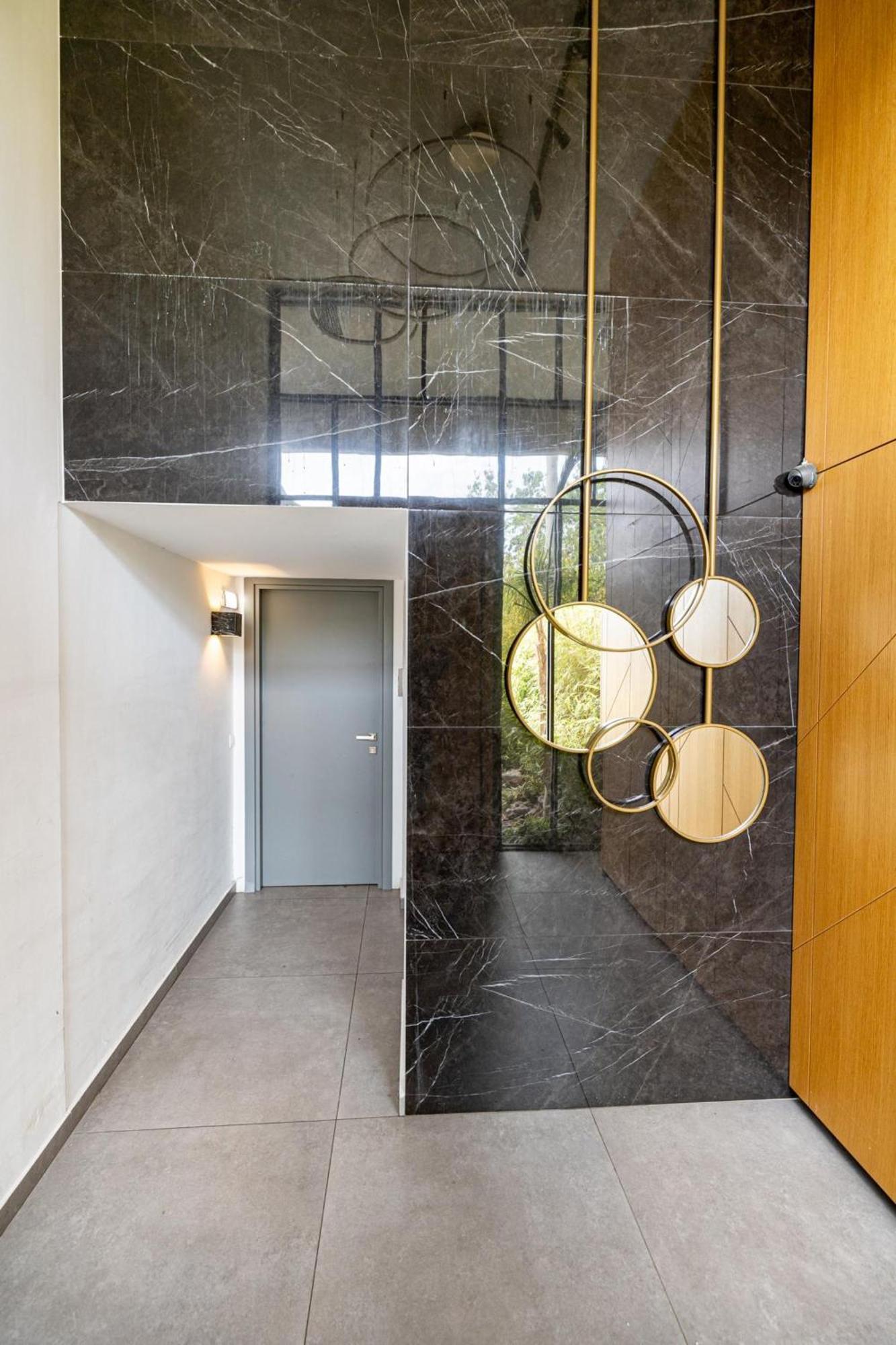 Earth Boutique Apartments Next To Stavros Niarchos Atene Esterno foto